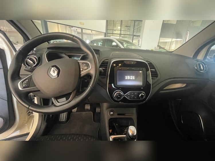 Renault Captur DYNAMIQUE 130 CV  foto 6